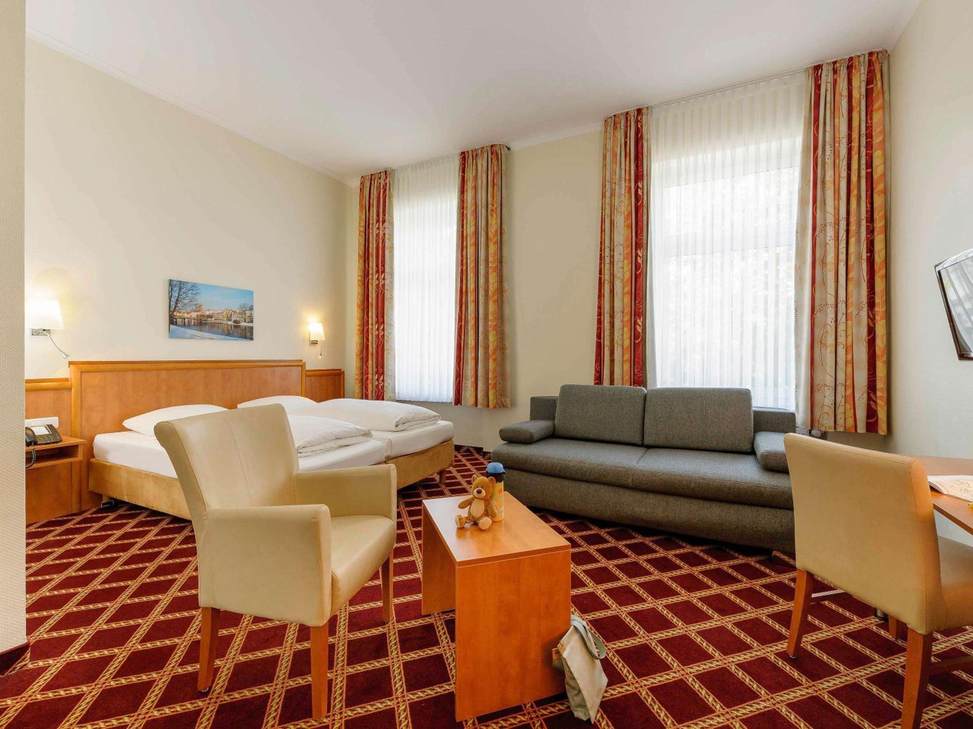 Mercure Center