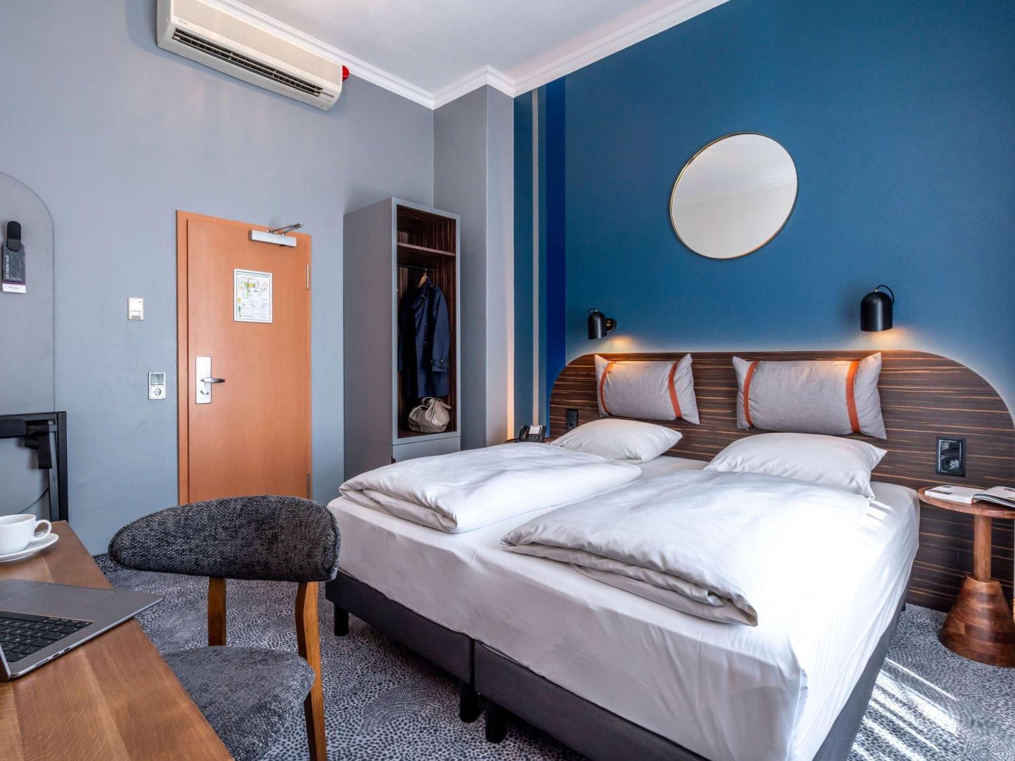 Mercure Center